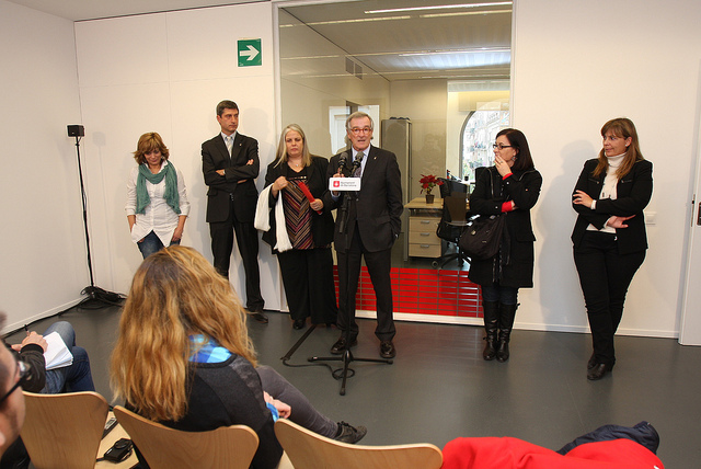 11530973365_c14ffbe4f8_z