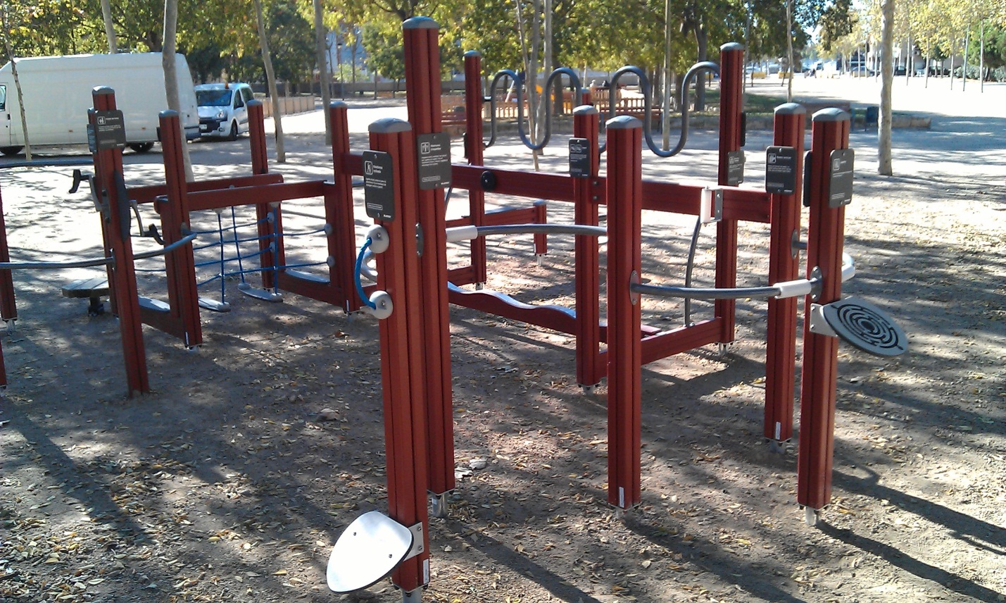 Circuit gimnàstic gent gran