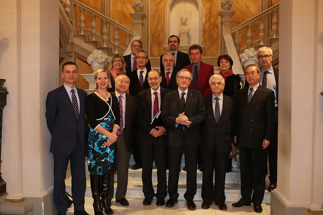 12009290214_4df1bd3ab0_z