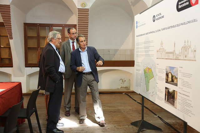 15089891618_73f5e73692_z