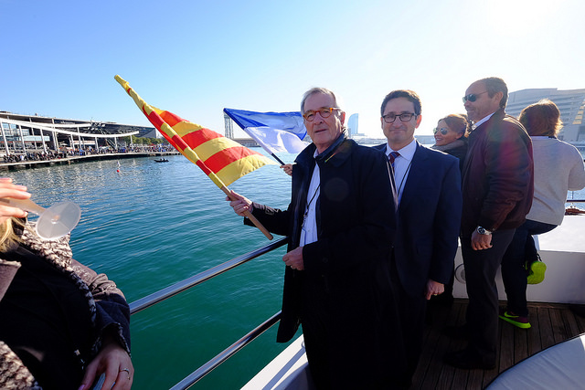 15914347580_f8e2aecf75_z