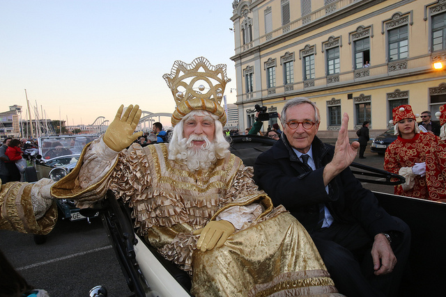 16205171721_38b7183f64_z