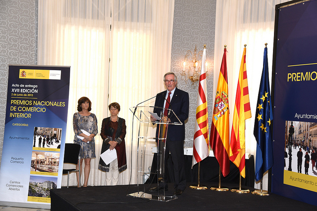 18385353101_94f5b1a579_z