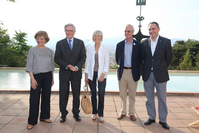 18494325460_f231c23f8c_z