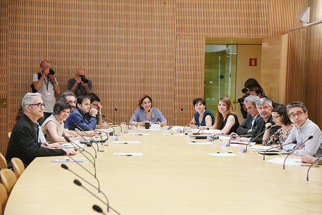 18697819898_1716e89370_z