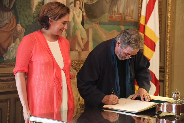 18909037663_b66c3b1b7b_z