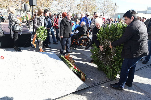 30464209993_39923e5216_z